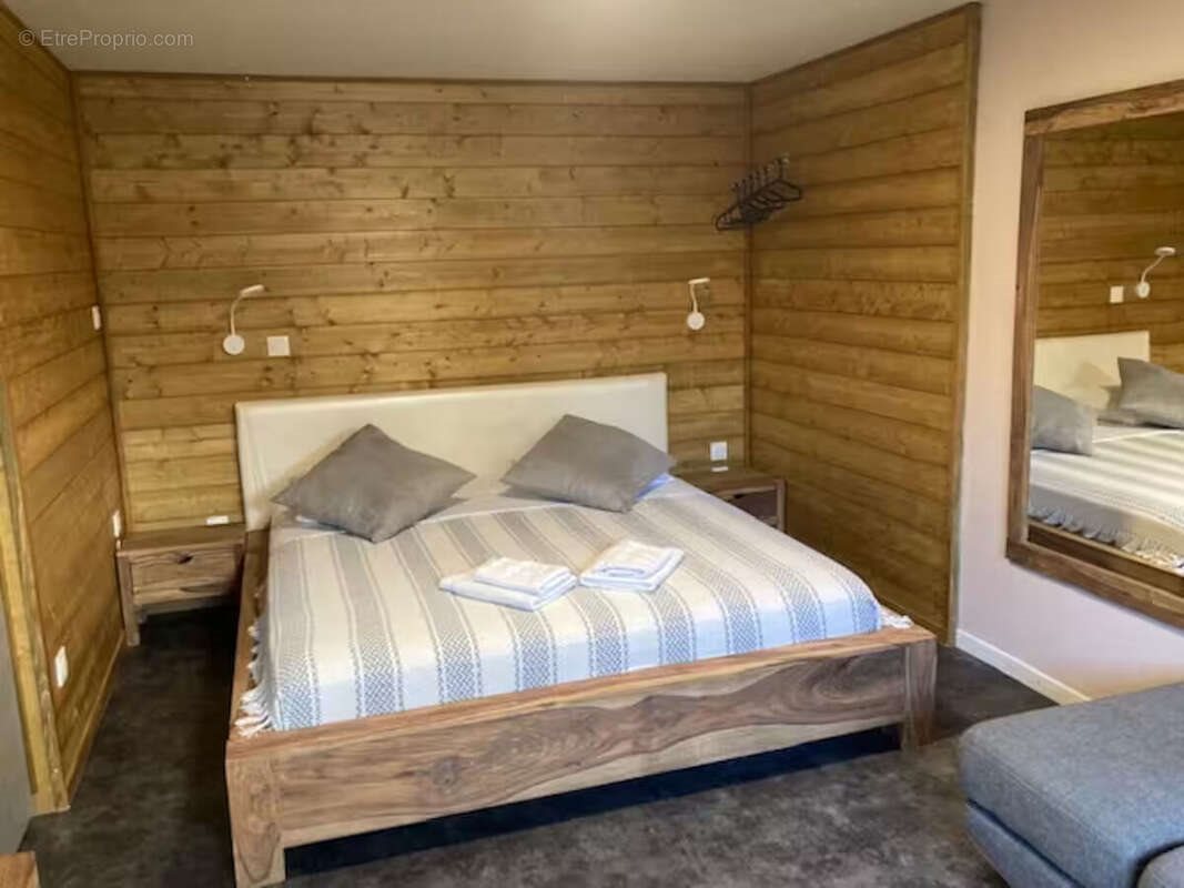 Maison à vendre, 441m², Les Trois-Bassins