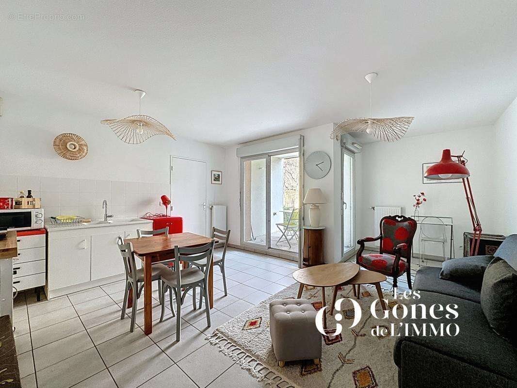 Maison à vendre, 42m², Saint-Genis-les-Ollières