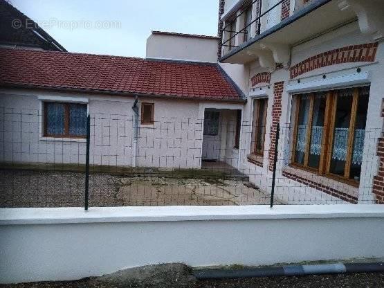 Appartement à vendre, 750m², Corbie