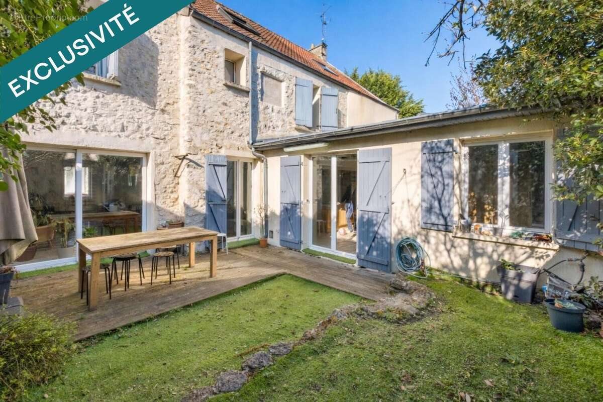 Maison à vendre, 161m², Fontenay-le-Fleury