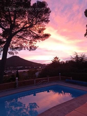 Maison à vendre, 150m², Carqueiranne