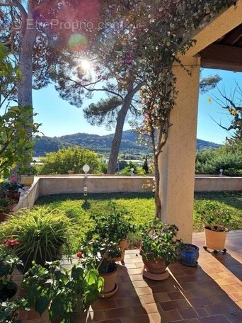 Maison à vendre, 150m², Carqueiranne