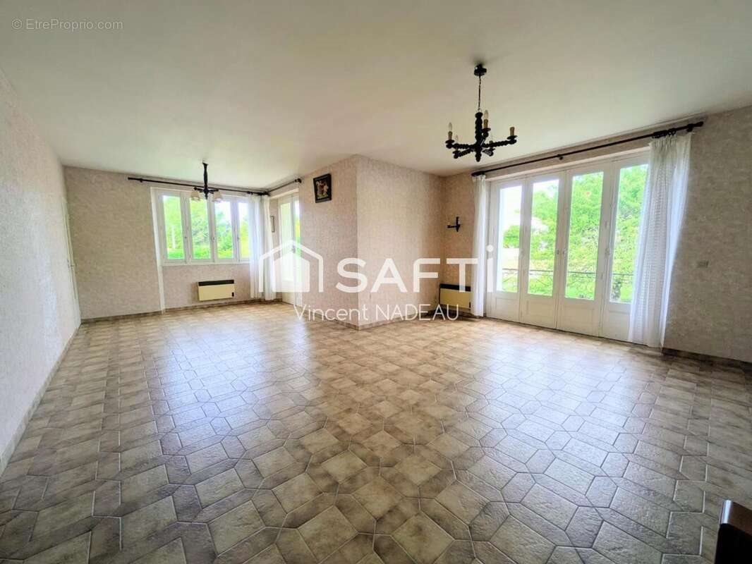 Maison à vendre, 170m², Trois-Palis