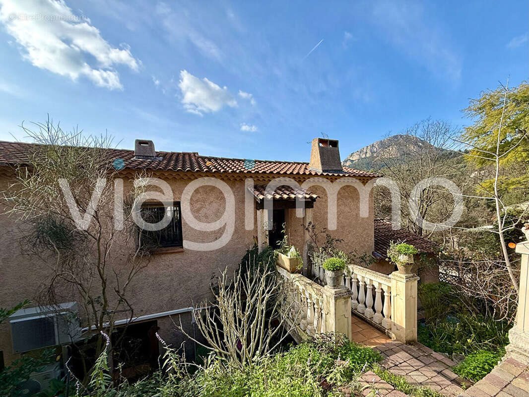 Maison à vendre, 52m², Toulon