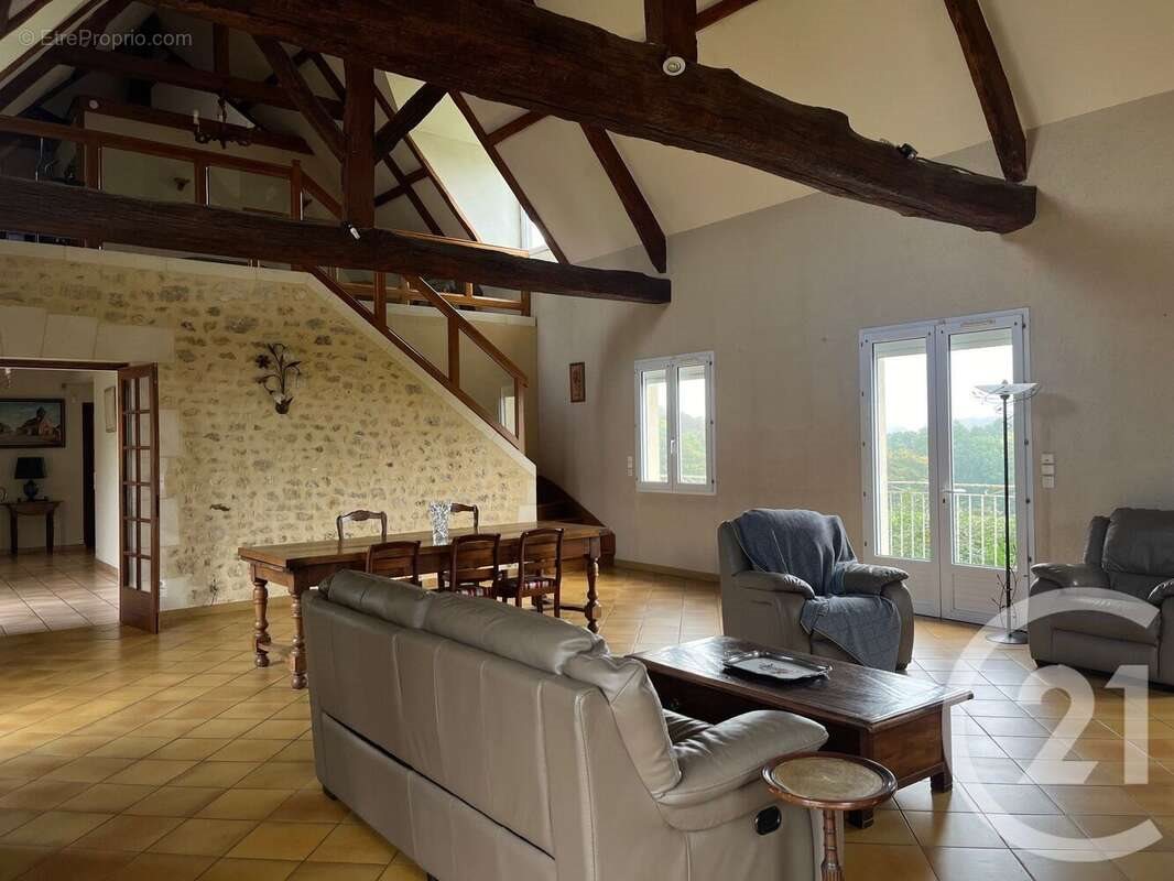 Maison à vendre, 231m², Luigny