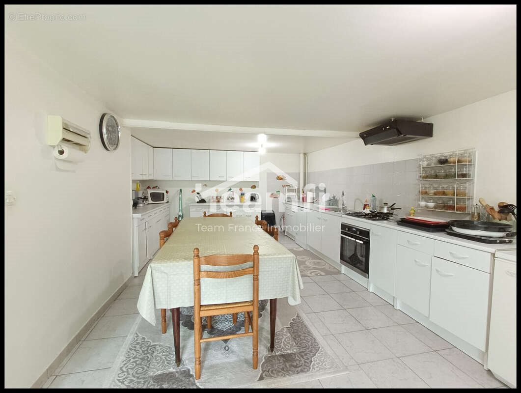 Appartement à vendre, 158m², Thiers