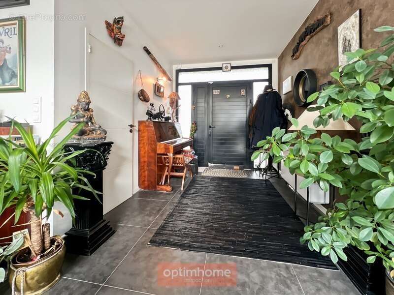 Maison à vendre, 145m², La Mézière