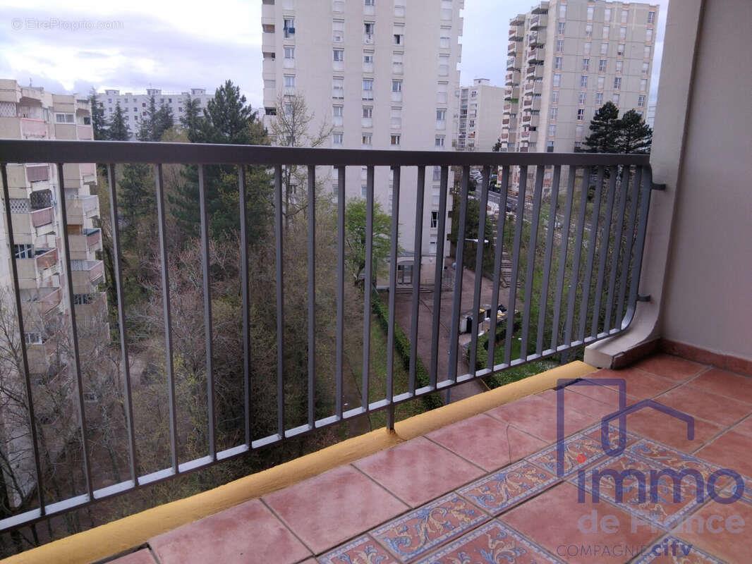 Appartement à vendre, 77m², Saint-Etienne