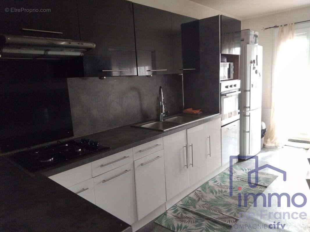 Appartement à vendre, 77m², Saint-Etienne