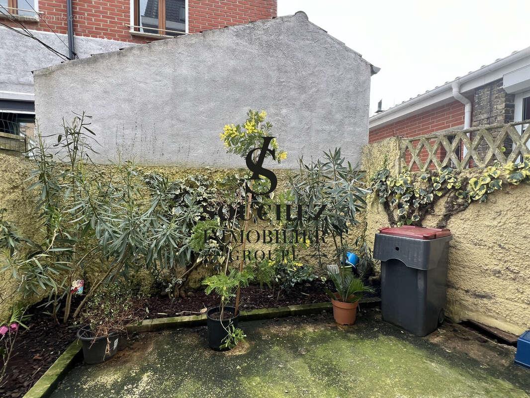 Appartement à vendre, 85m², Annay