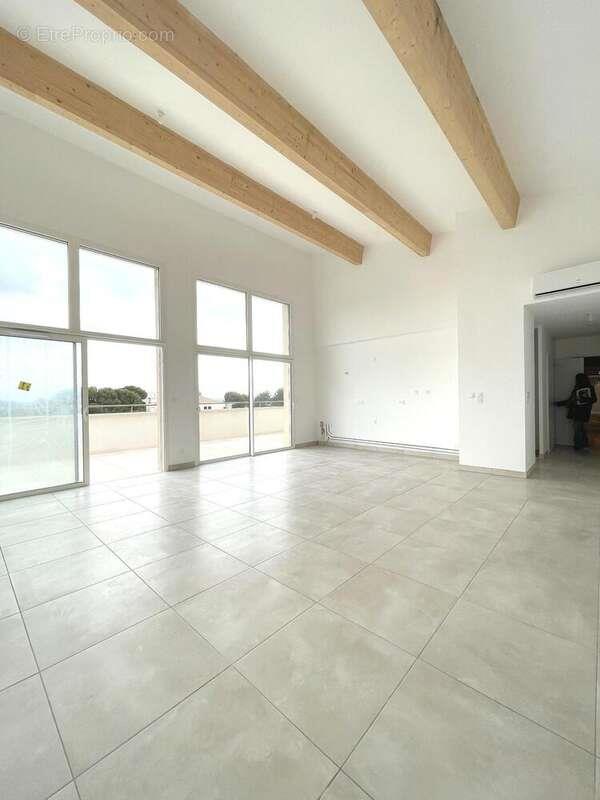 Appartement à vendre, 100m², Nîmes