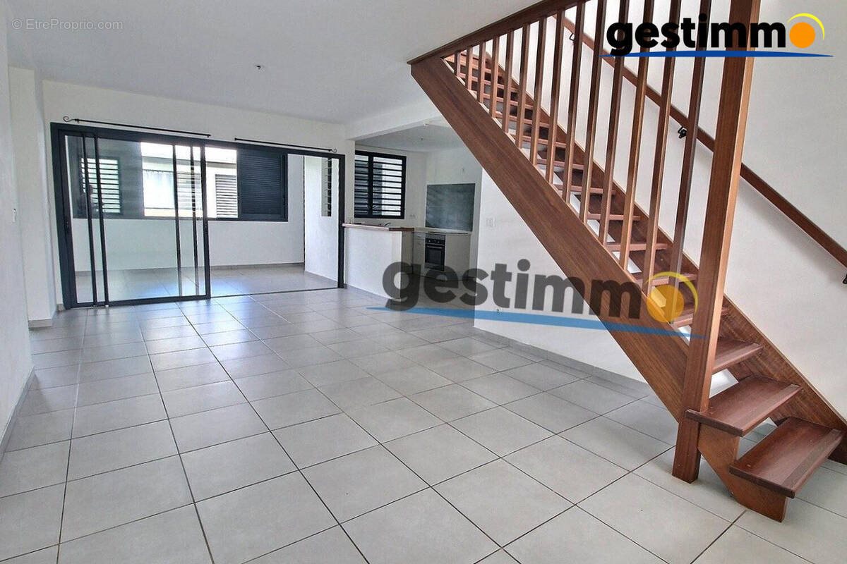 Appartement à vendre, 98m², Rémire-Montjoly