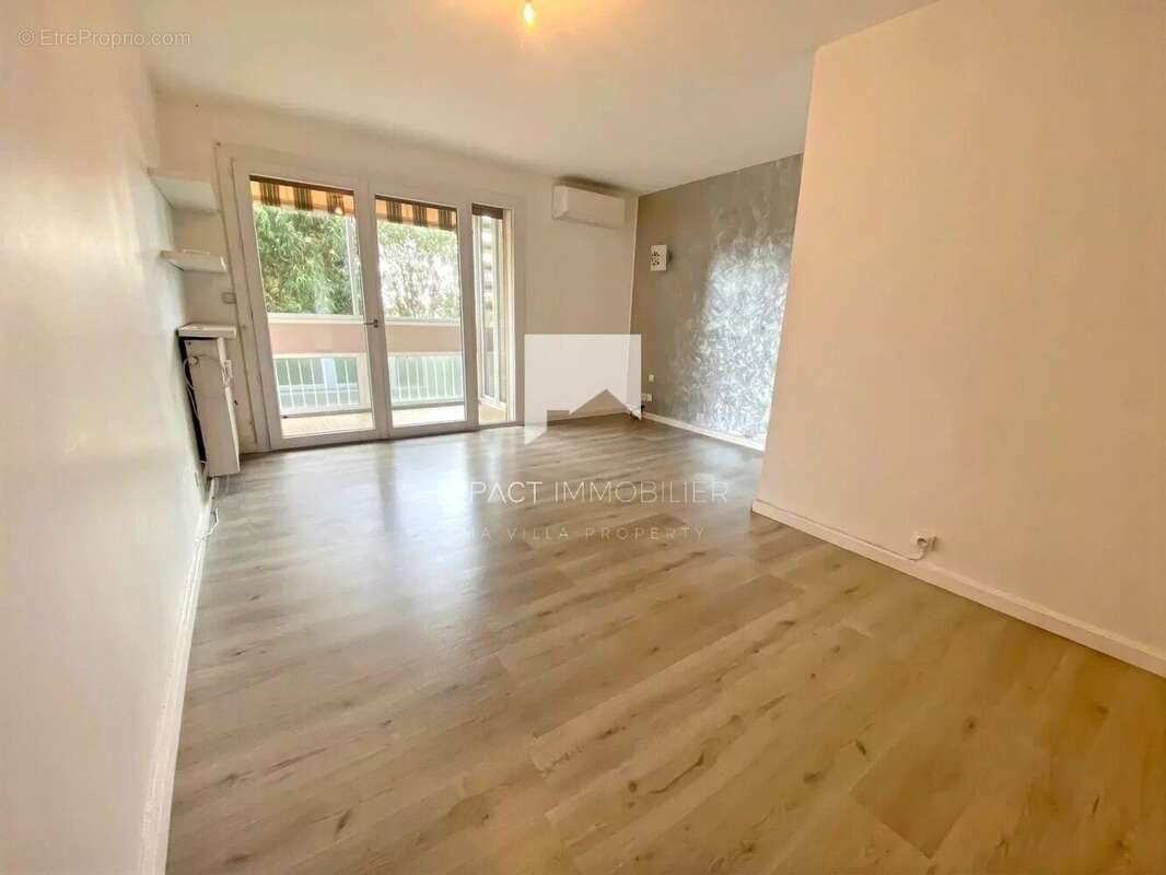 Appartement à vendre, 52m², Hyères