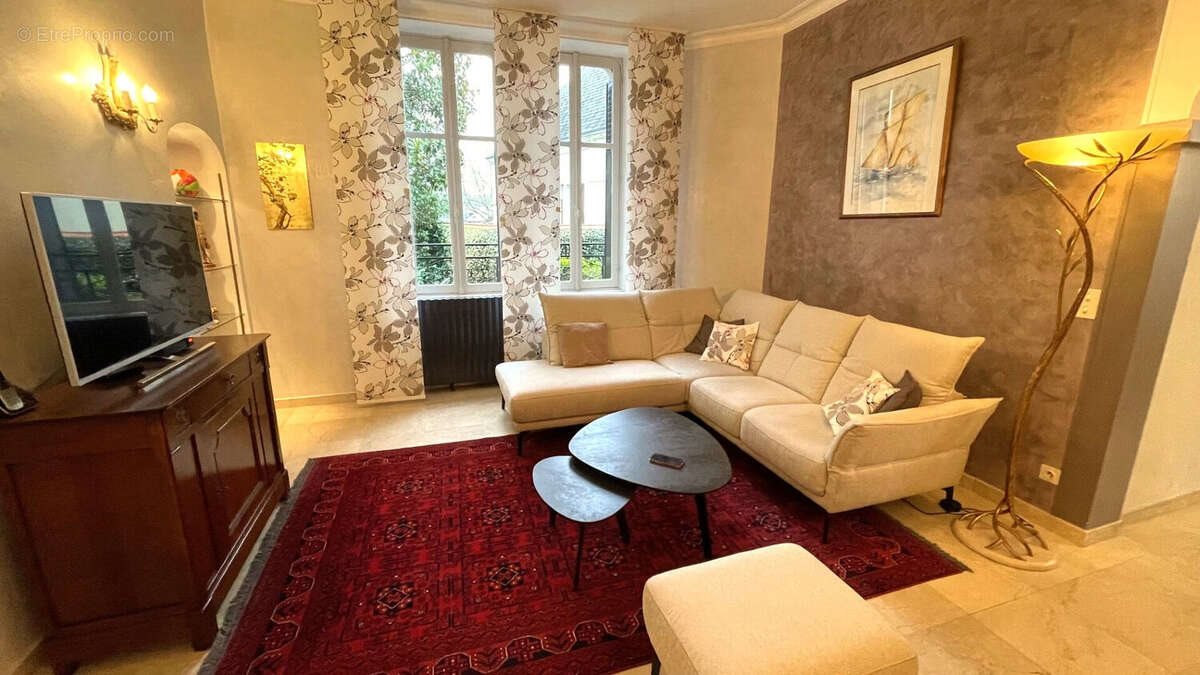 Maison à vendre, 232m², Chabris