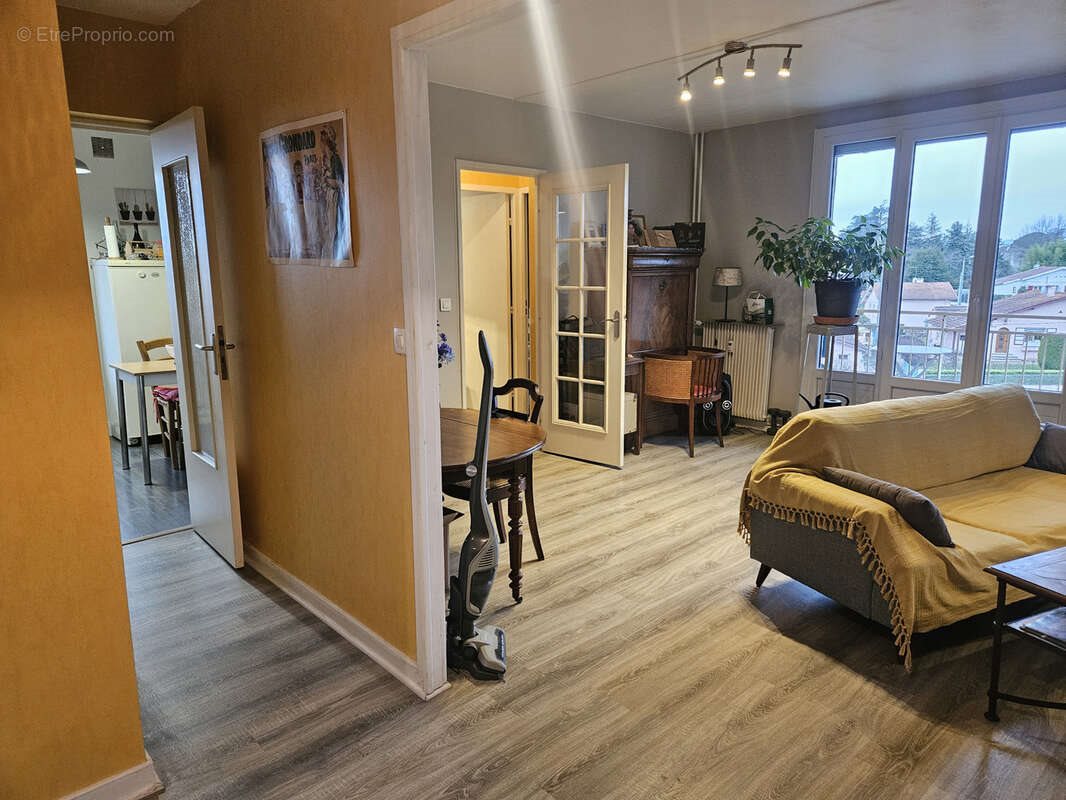 Appartement à vendre, 56m², Riorges