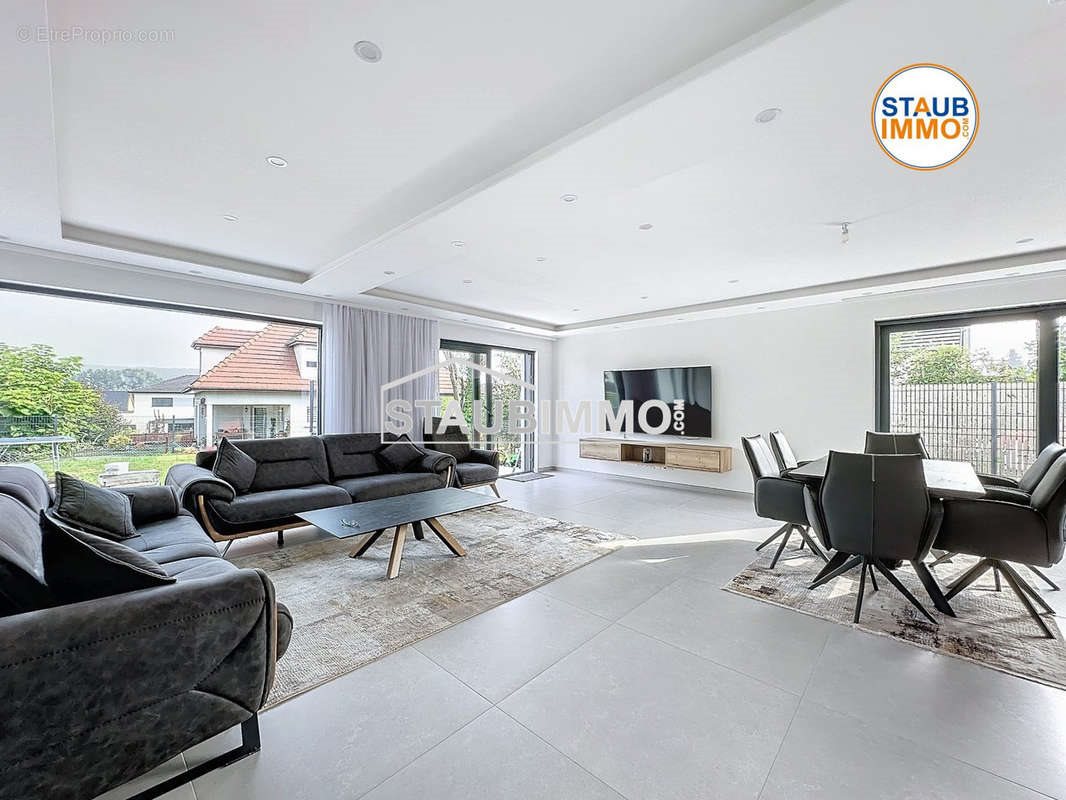 Maison à vendre, 165m², Leymen