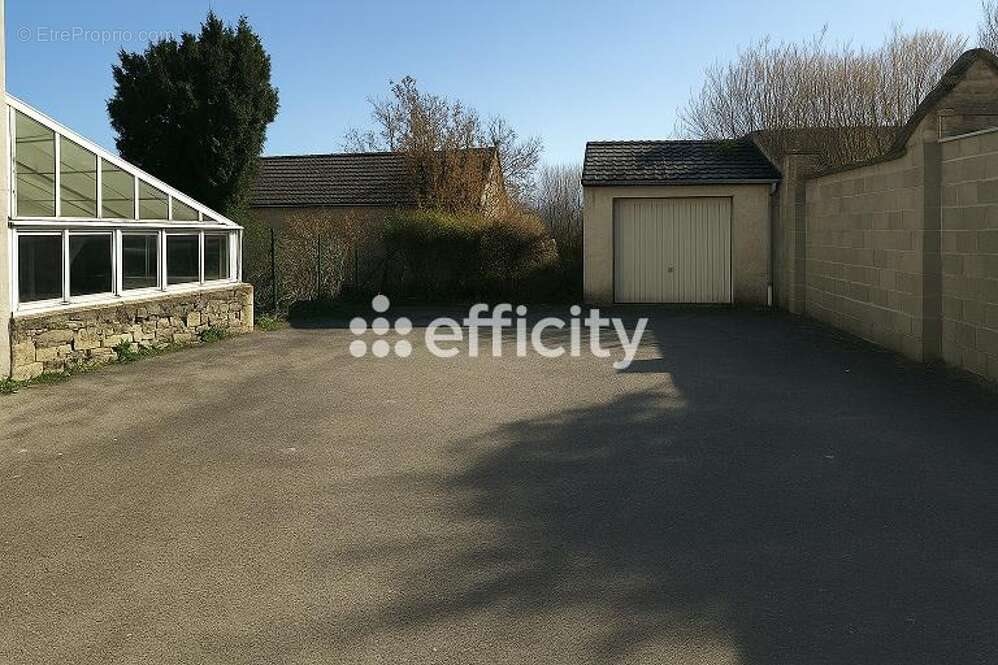 Appartement à vendre, 522m², Mirecourt