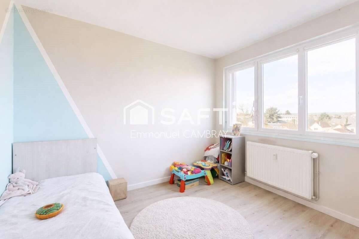 Appartement à vendre, 82m², Mainvilliers