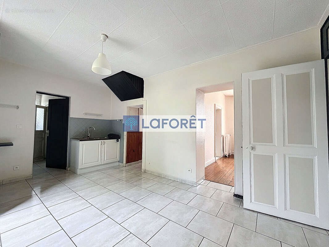Maison à vendre, 155m², Brousseval