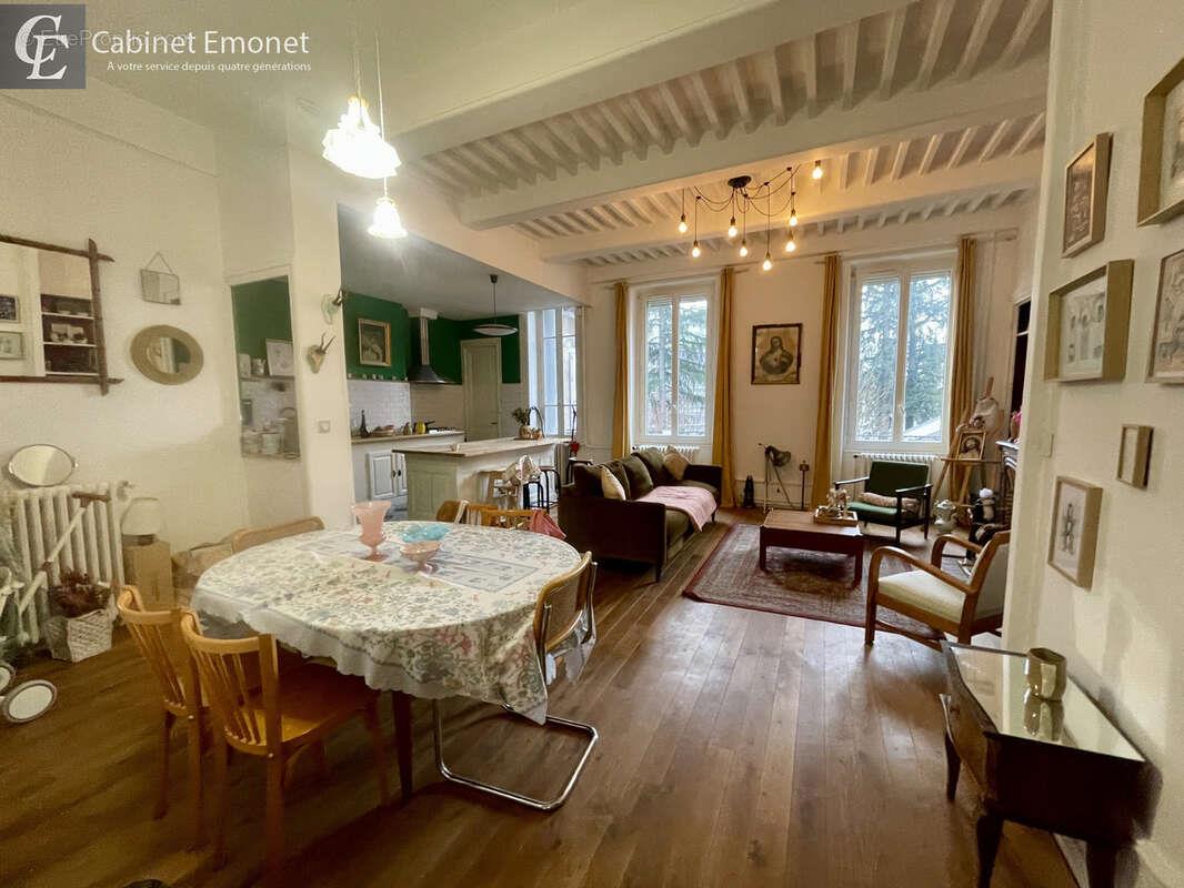 Appartement à vendre, 139m², Saint-Etienne