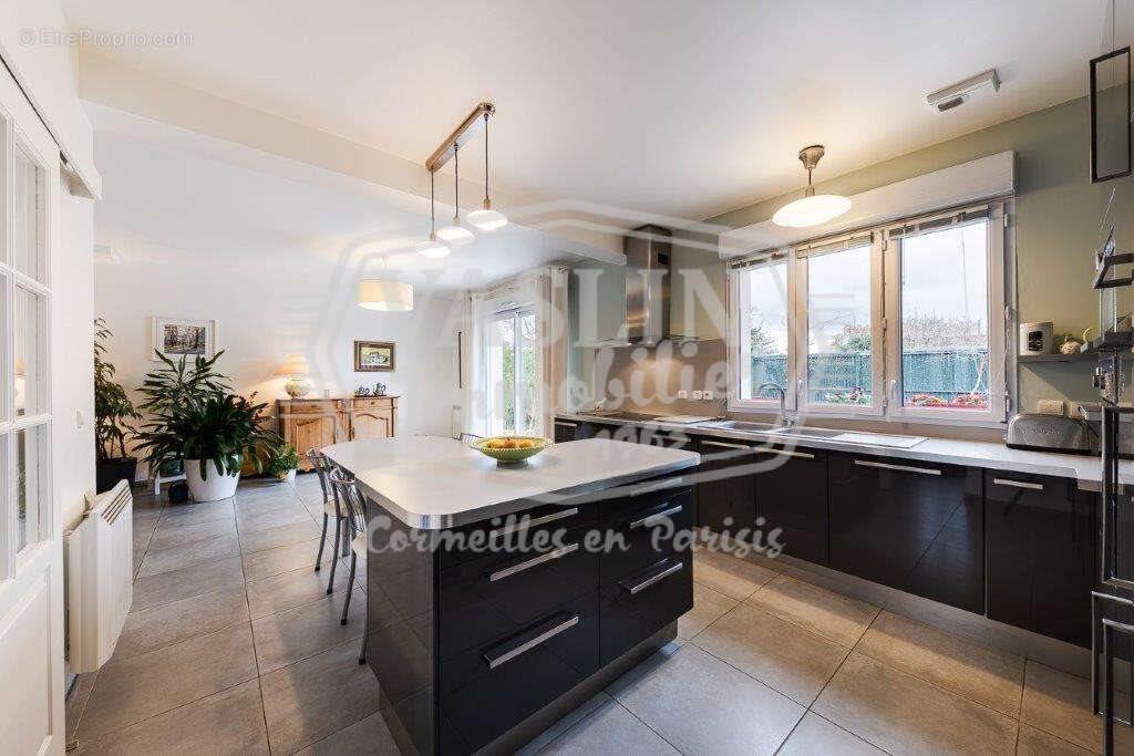 Maison à vendre, 122m², Cormeilles-en-Parisis