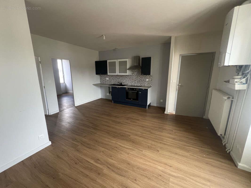 Appartement à vendre, 392m², Montbard