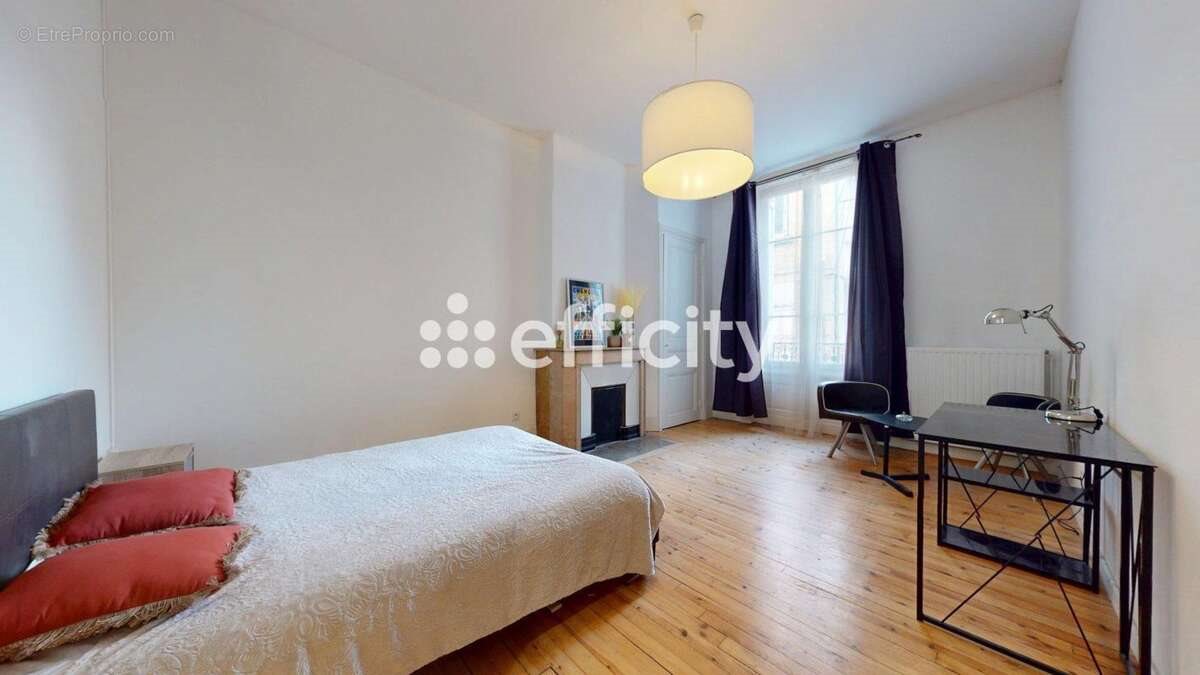 Appartement à vendre, 100m², Saint-Etienne