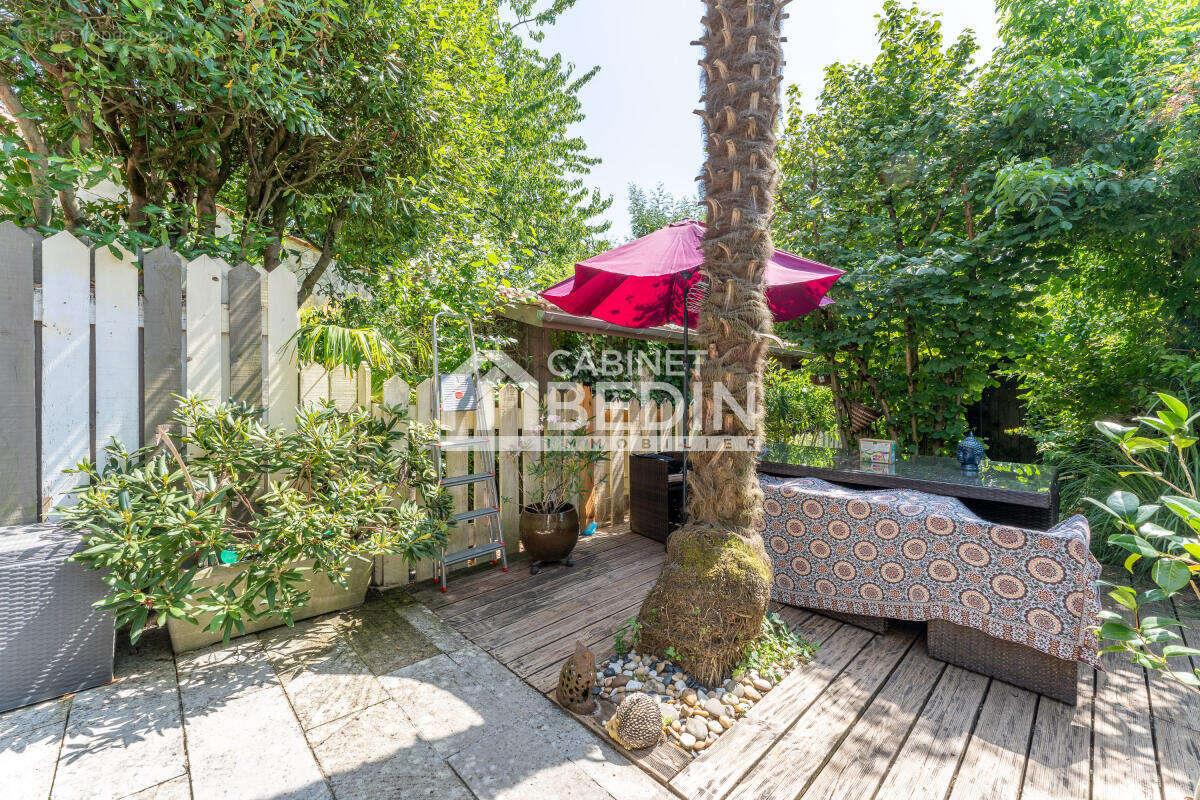 Appartement à vendre, 57m², Bordeaux