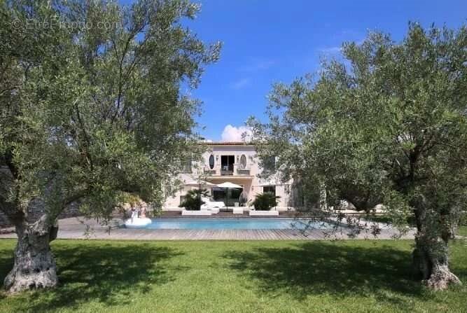 Maison à vendre, 280m², Mouans-Sartoux