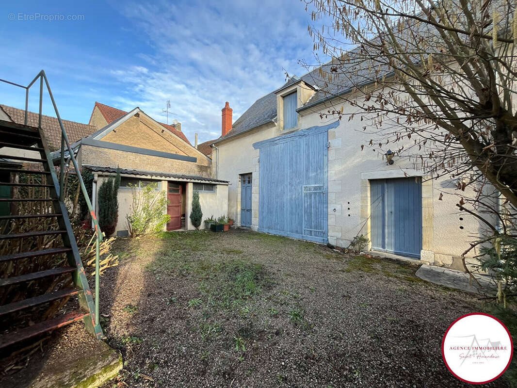 Maison à vendre, 112m², Saint-Amand-Montrond