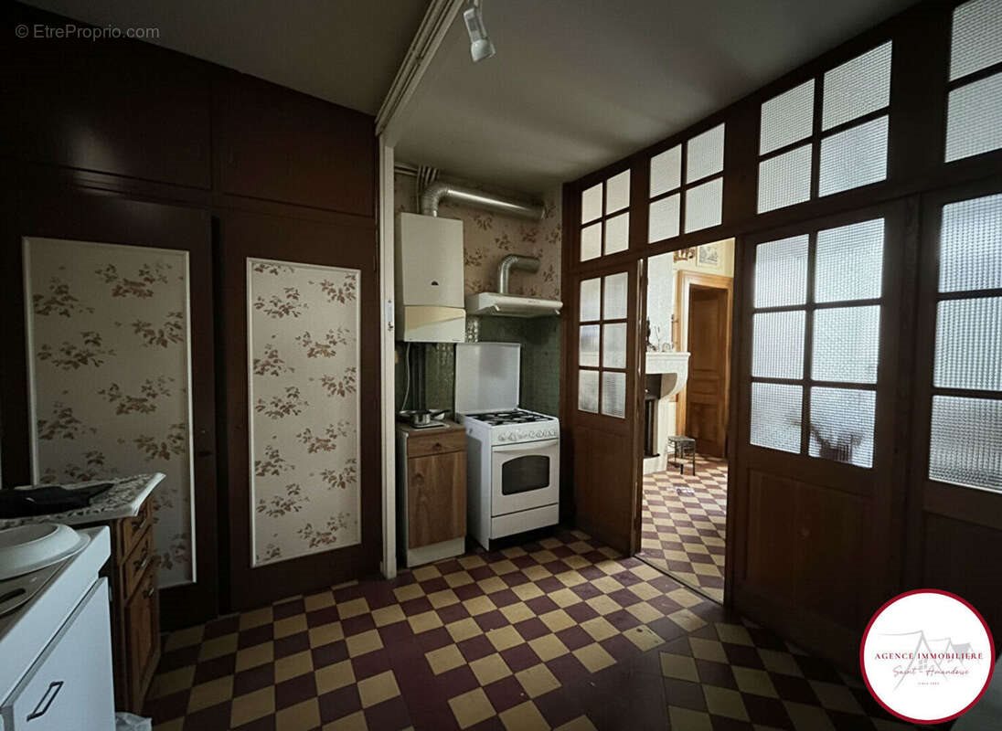 Maison à vendre, 112m², Saint-Amand-Montrond