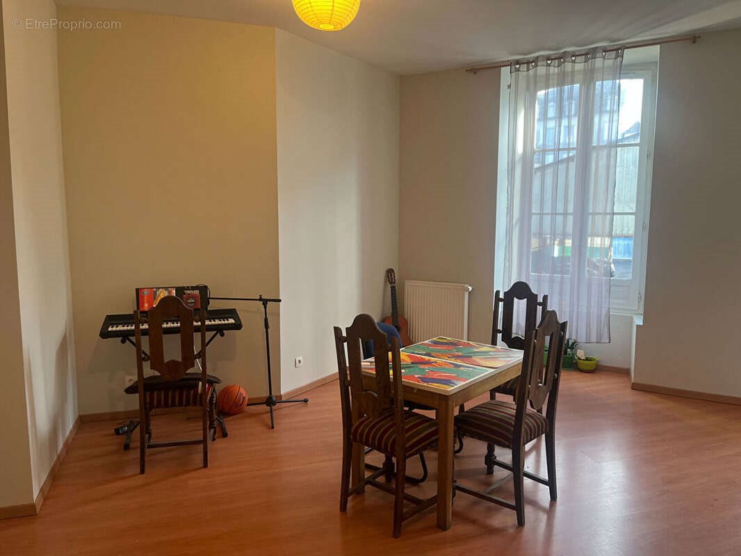 Appartement à vendre, 72m², Oloron-Sainte-Marie