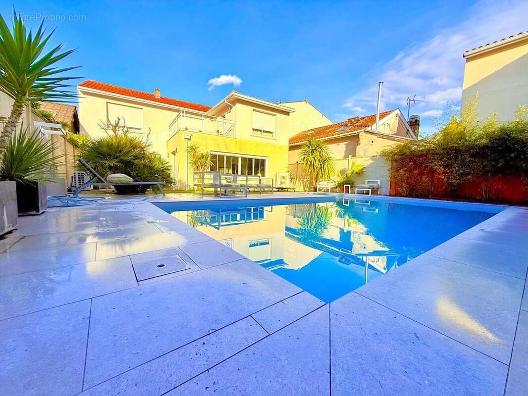 Maison à vendre, 193m², Bordeaux