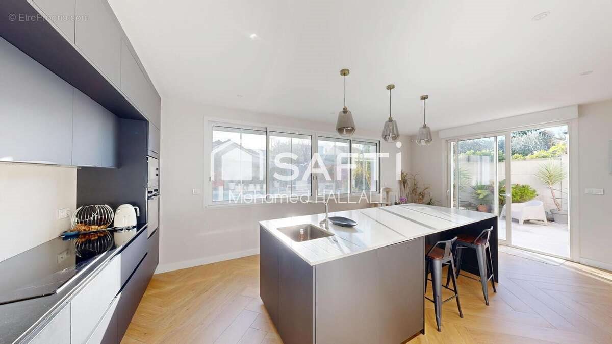 Maison à vendre, 193m², Bordeaux