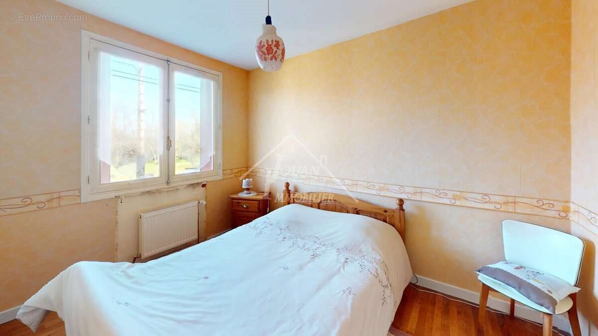 Maison à vendre, 102m², Varennes-sur-Allier