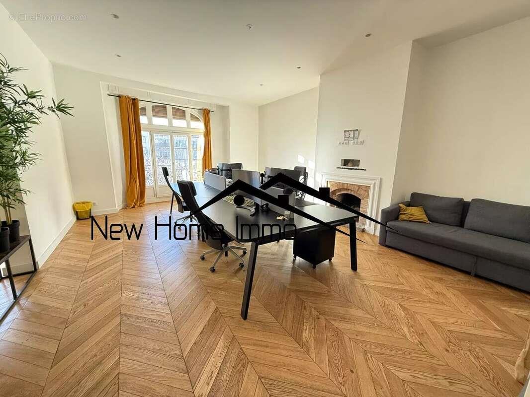 Appartement à vendre, 220m², Marseille 8ème