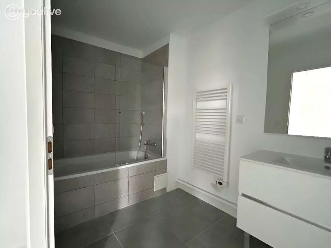 Appartement à vendre, 75m², Mûrs-Erigné