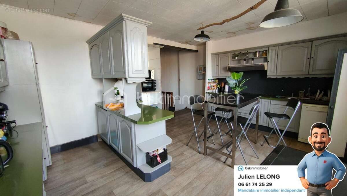 Appartement à vendre, 283m², Decize