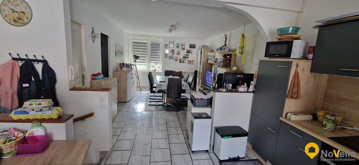 Appartement à vendre, 296m², Behren-lès-Forbach