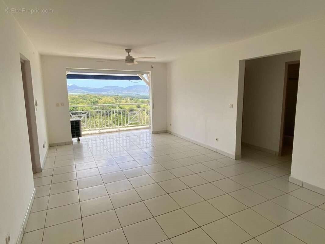 Appartement à vendre, 77m², Ducos