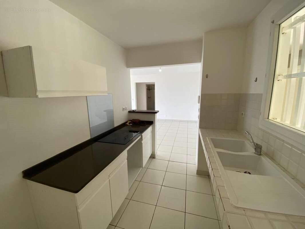 Appartement à vendre, 77m², Ducos