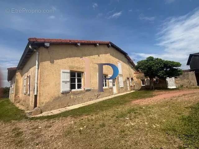 Maison à vendre, 180m², Pouilly-sous-Charlieu