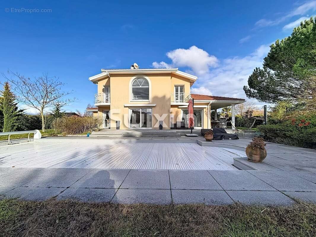 Maison à vendre, 215m², Messery