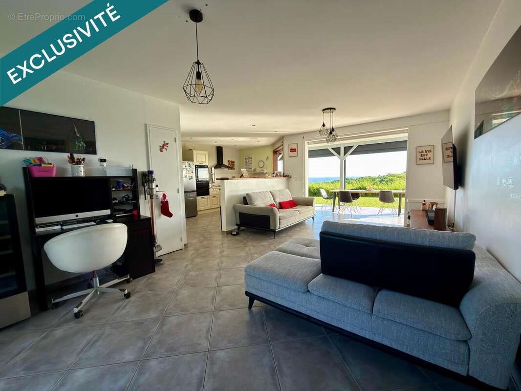 Maison à vendre, 140m², Le Marin