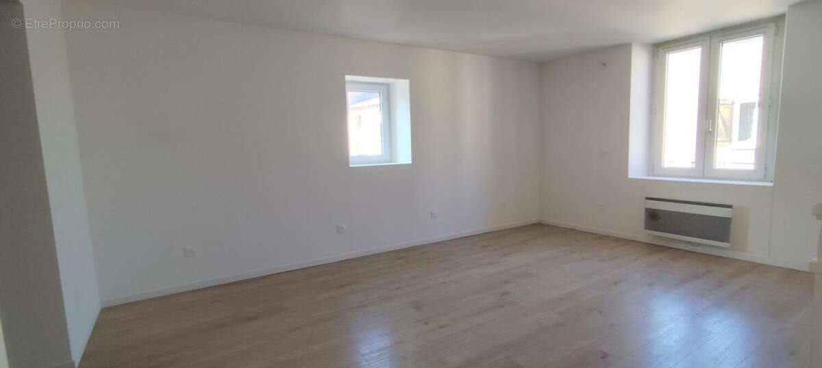 Appartement à vendre, 88m², Pont-Saint-Vincent