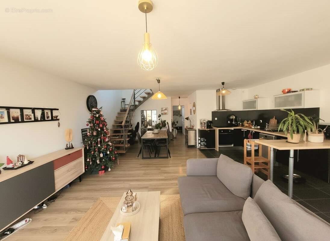 Maison à vendre, 108m², La Riche