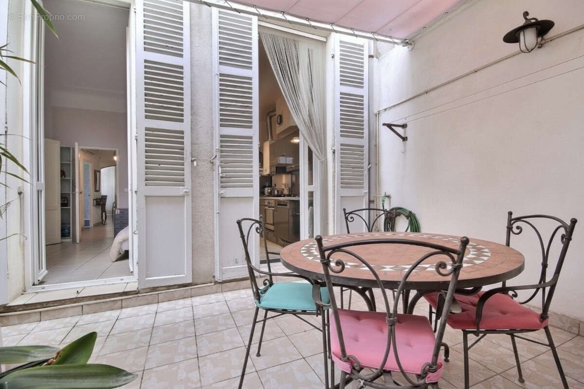 Appartement à vendre, 72m², Marseille 6ème