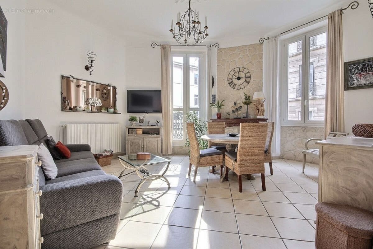 Appartement à vendre, 72m², Marseille 6ème