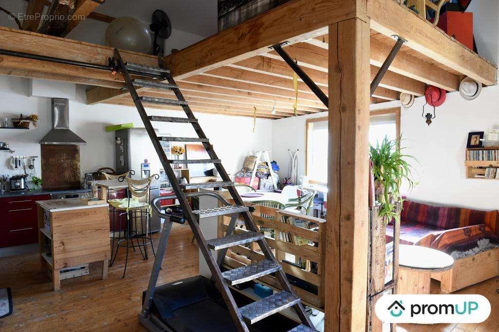 Appartement à vendre, 63m², Bellegarde