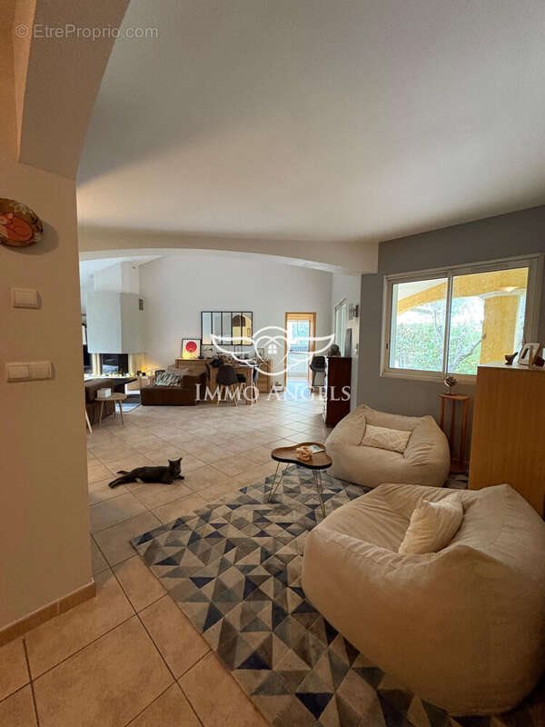 Maison à vendre, 170m², Saint-Clément-de-Rivière